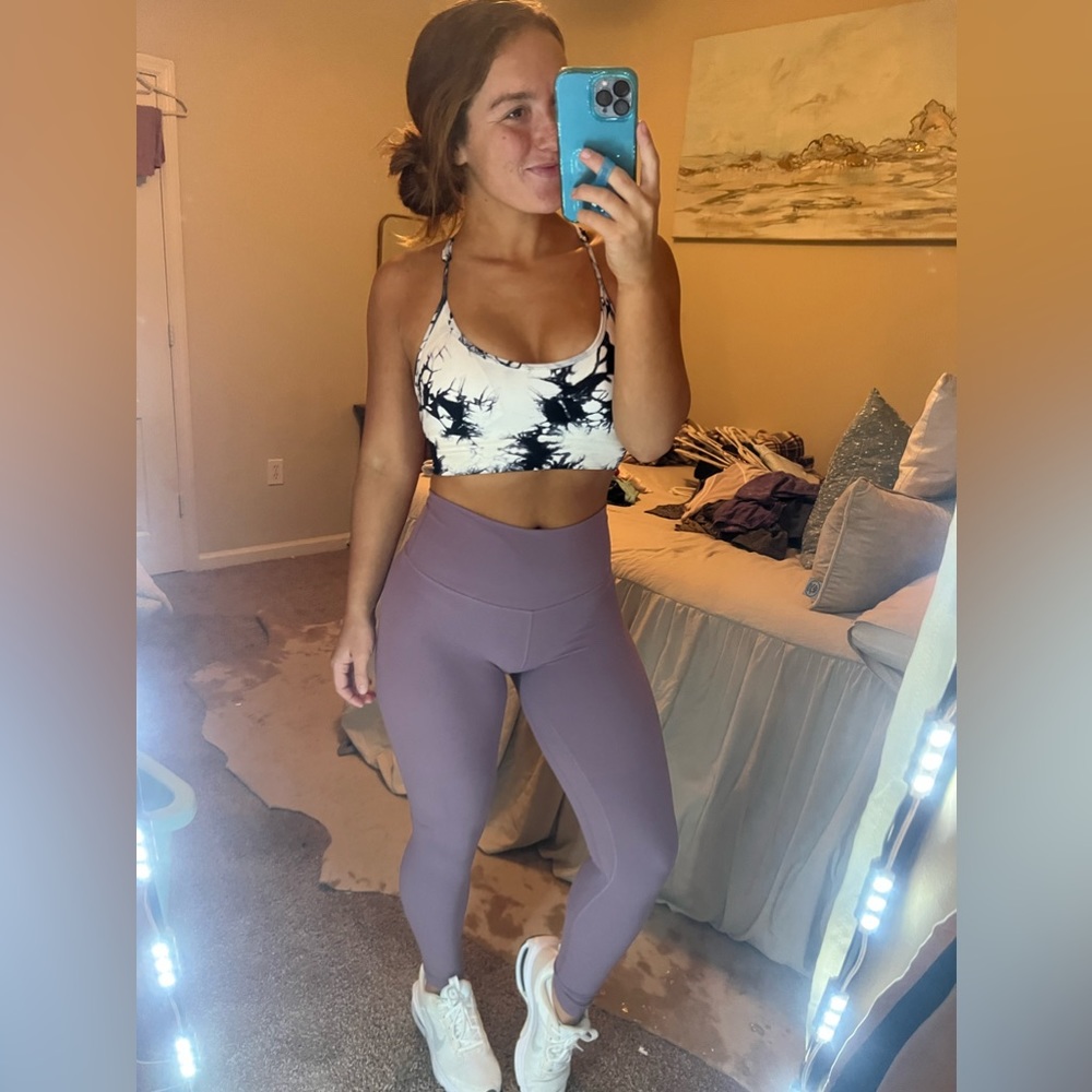 Lululemon leggings mauve - size 6